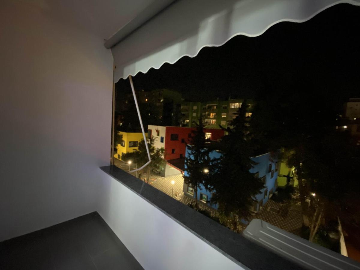 Komatas Modern Apartments In Bllok Area Tirana Buitenkant foto