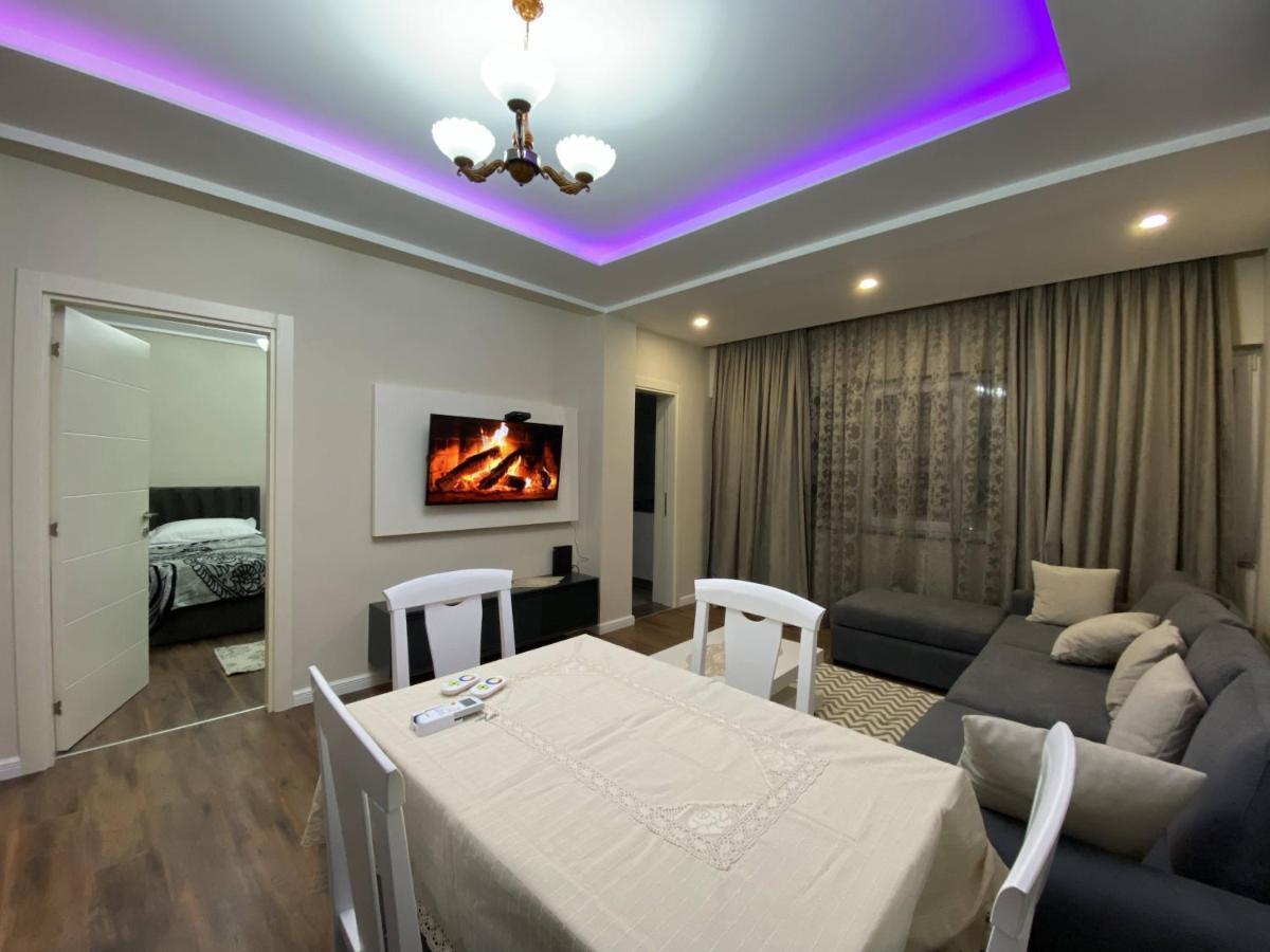 Komatas Modern Apartments In Bllok Area Tirana Buitenkant foto